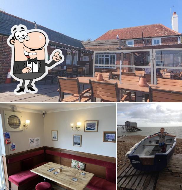 Lifeboat Inn