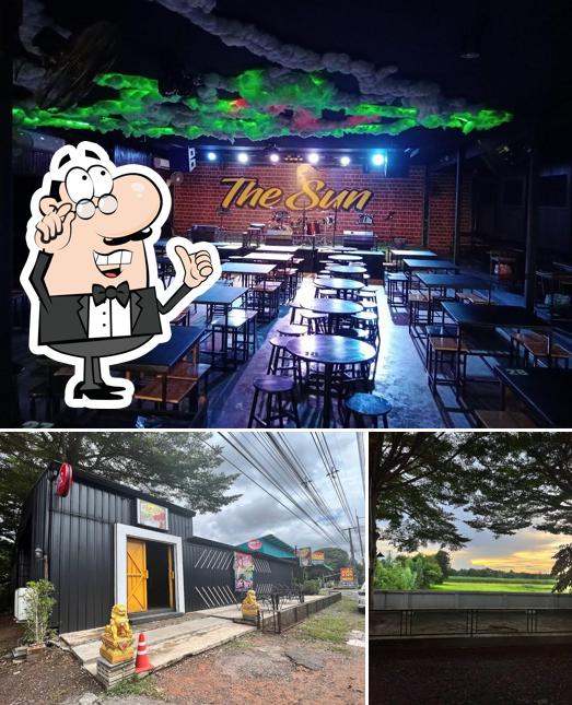 ร้าน TheSun บริการอาหารและเครื่องดื่ม