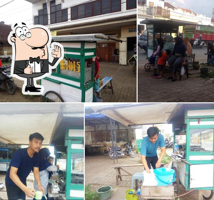 BANDOS ROKHANAH depan gor