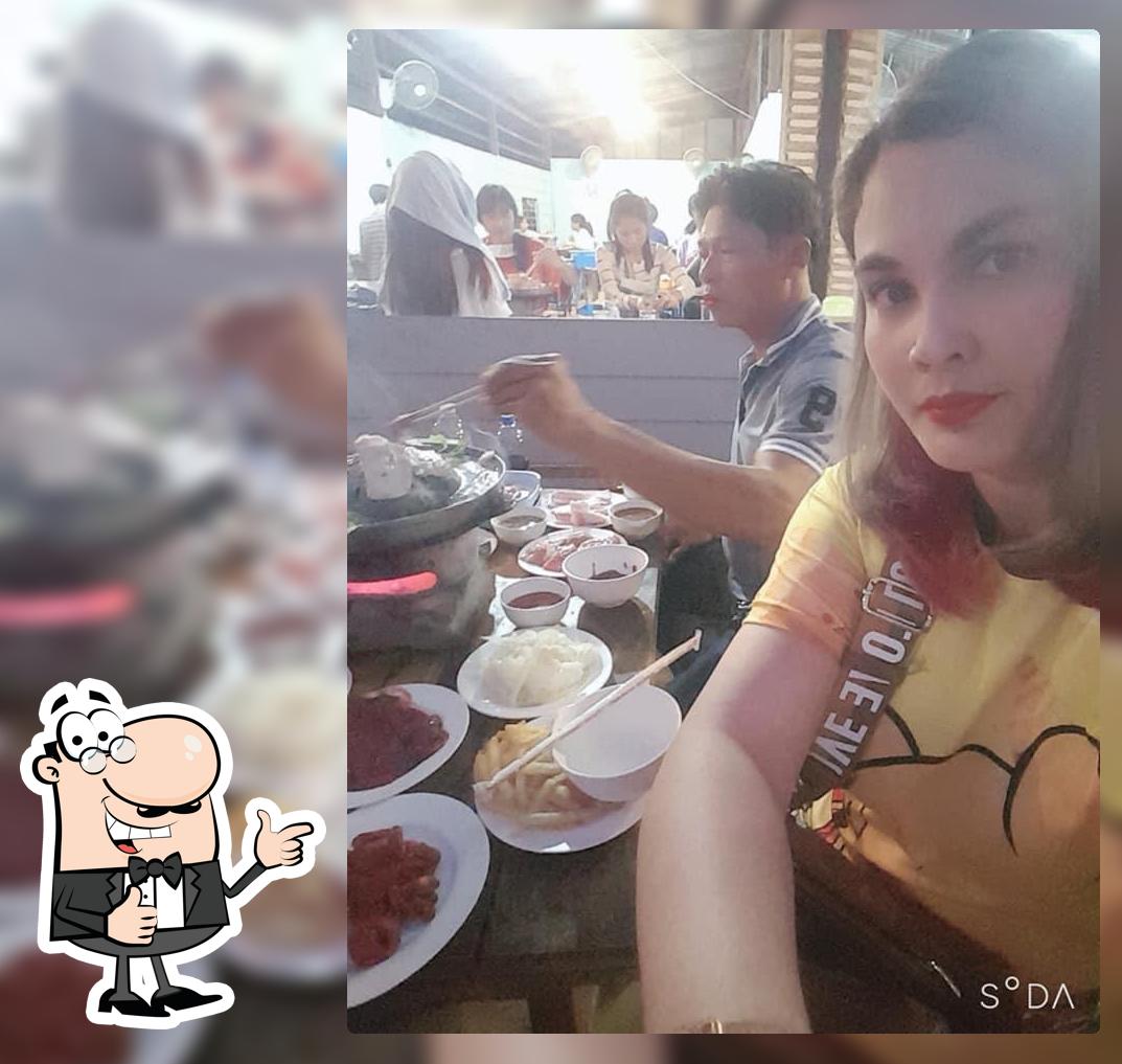 หมูกินหมู-กะทะ คชพล