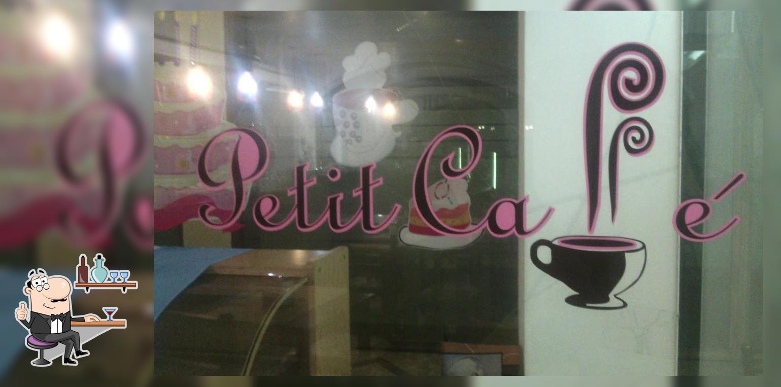 Petit Café