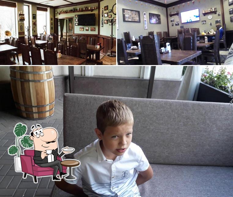 Забронируйте столик в "Альтштадте"