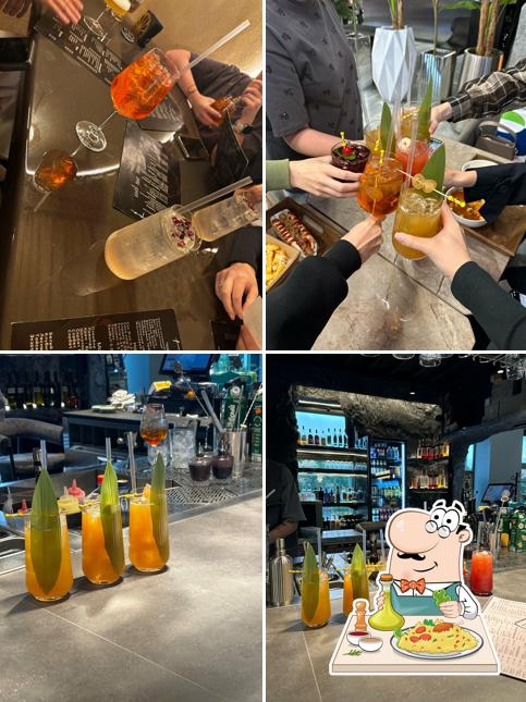 Un Poco Bar