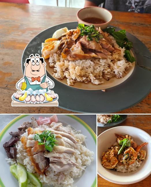 ข้าวมันไก่หนองรี(​เจ้าเก่า)​Since1990​