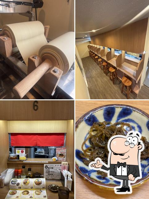 おきなわすばやぁ太陽みどり町店・沖縄そば専門店