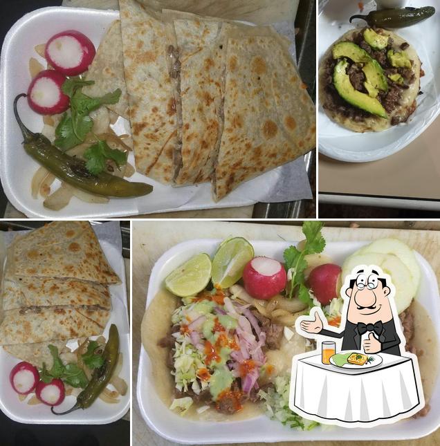 Los primos vip Taco Stand