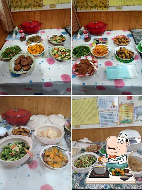 金采祥素食午餐之家(6/24週三有事，休息一天)(6/29週一：十五有營業)（到端午節前後有提供素粽，量大可先電話預約，感謝~)（固定公休：週日、週一）