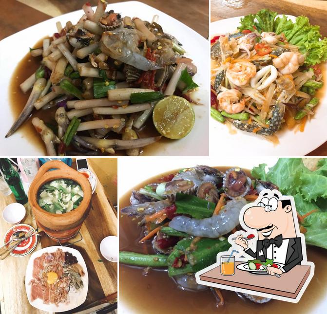 จิ้มจุ่มหม้อดิน 4แยกสามทหาร