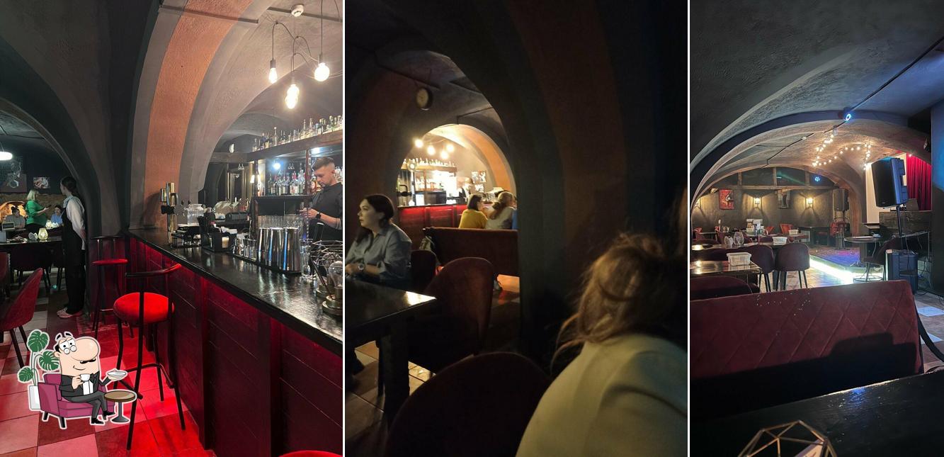 Интерьер "Red stone"