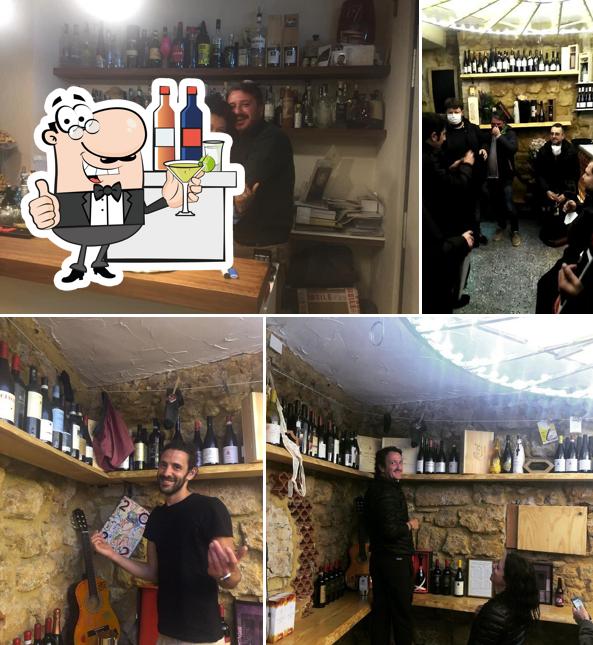 Enotria Calici in dispensa , ex farmacia