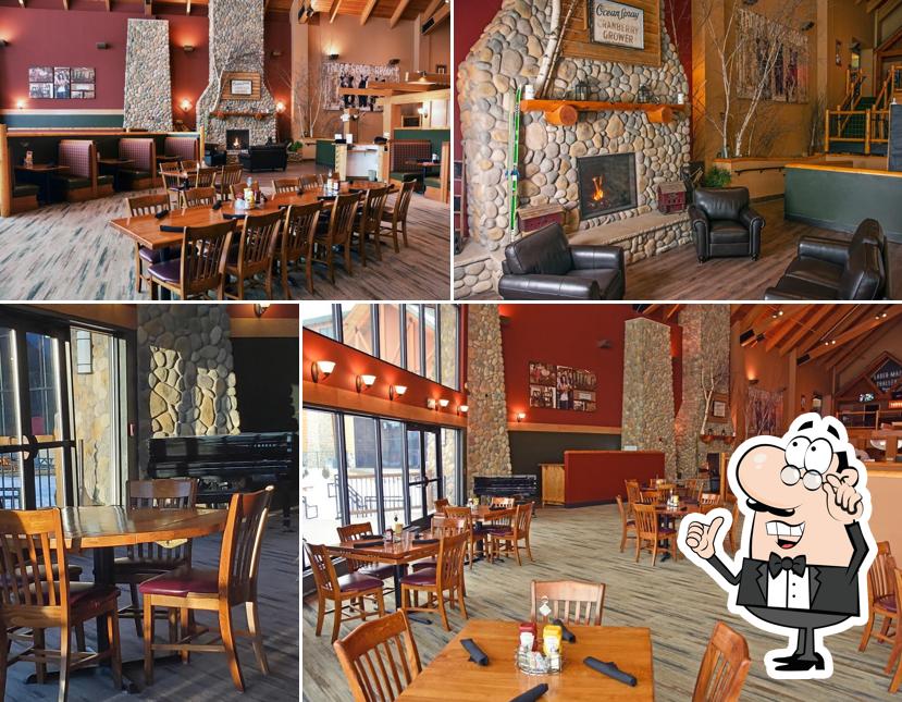 1878 Restaurant, AJ Pizza, Cranberry pub