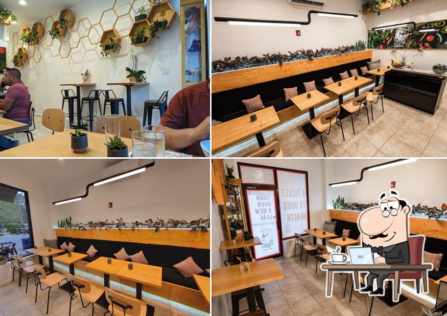 Red's Leaf Café