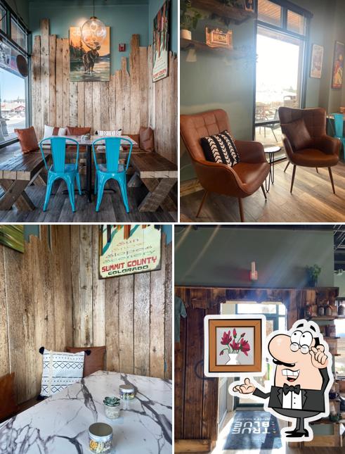 True Blue Coffee, Gelato & Cafe