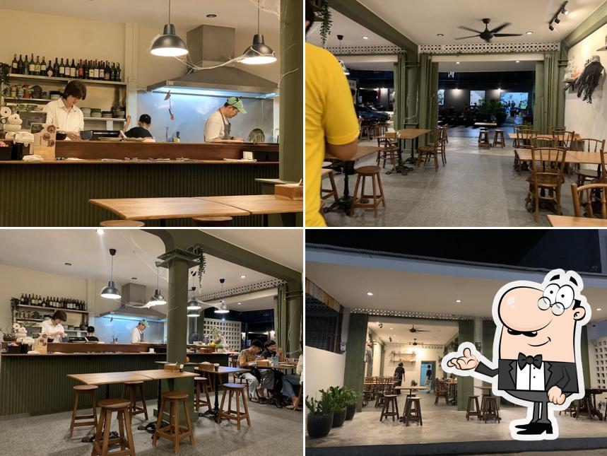 ชาม CHARM Bistro & Restaurant