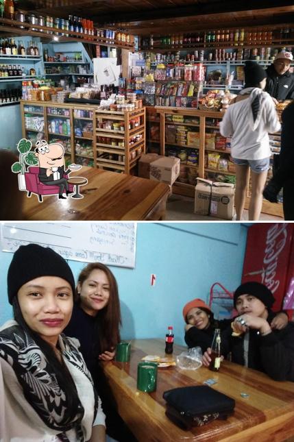 7 J's Diner