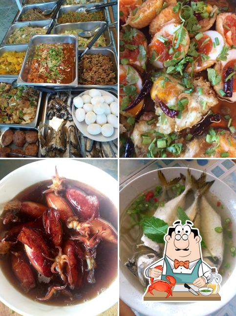 ร้านข้าวแกงหัวรถ by เจ๊เจี๊ยบ