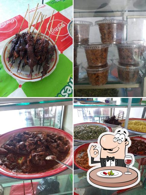 R.M. Nurhidayah (Nasi Rumak)