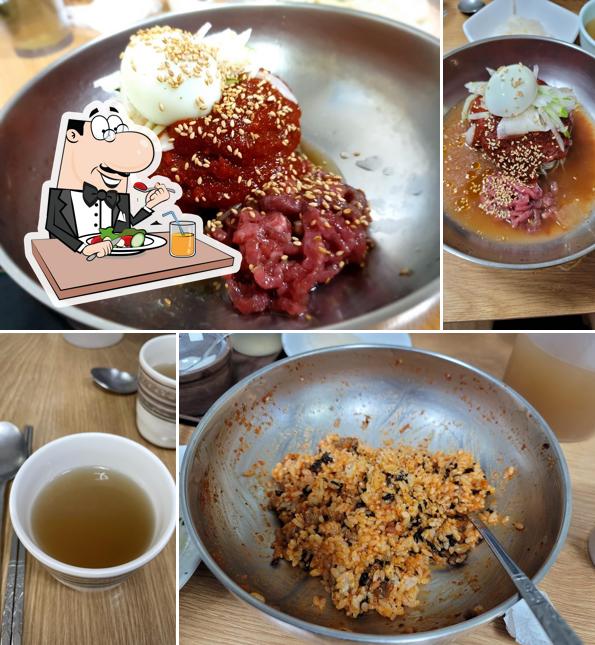 미락육회막국수