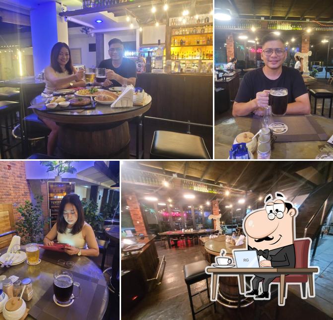 Bayernstubn Bistro & Deli