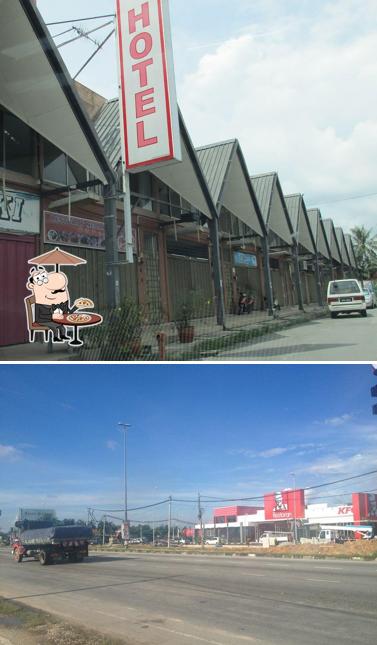 Restoran Medan Simpang, Simpang