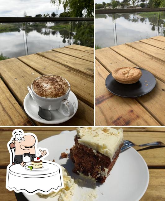 Riverside Cafe