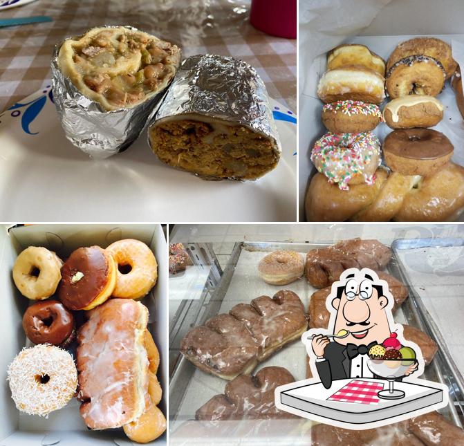 Carlos' Donuts