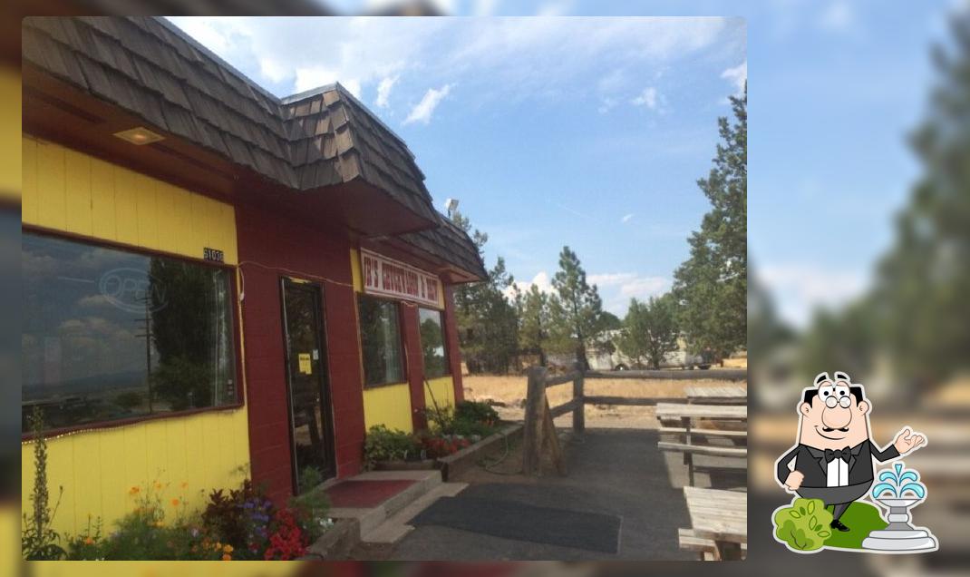 JRs Chuckwagon & Brew