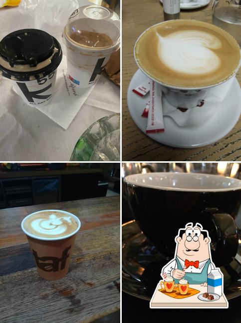 Bantley Coffee and live stage