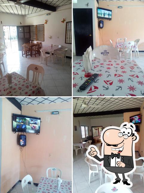 Restaurant De Mariscos "El Pando"