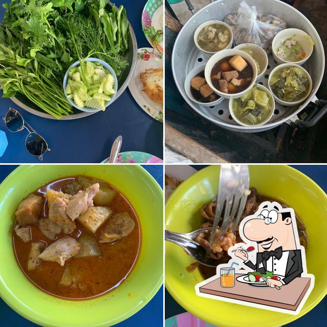 ป้าสาวข้าวแกงปักษ์ใต้ Auntie Khao Kaeng Southern Food: Rice, Curry, & Thai Dessert