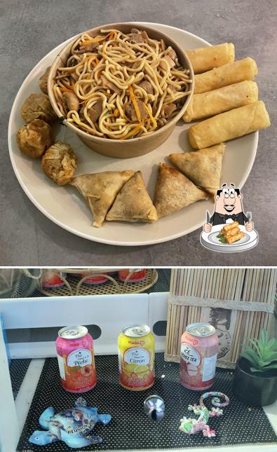 Chicken family food