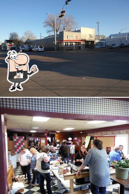 PONDEROSA BAR & PIZZA