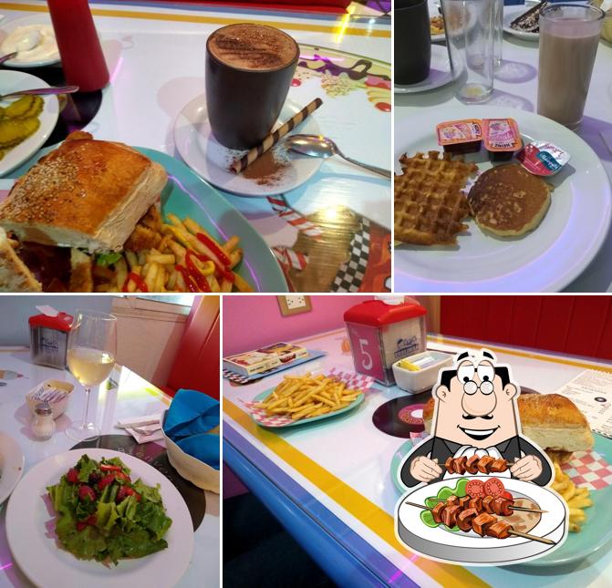 De Los 50s Cafetería