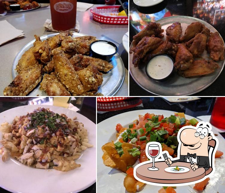 Pluckers Wing Bar