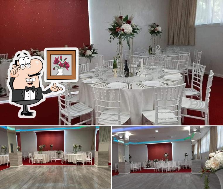 Restaurant Ballroom