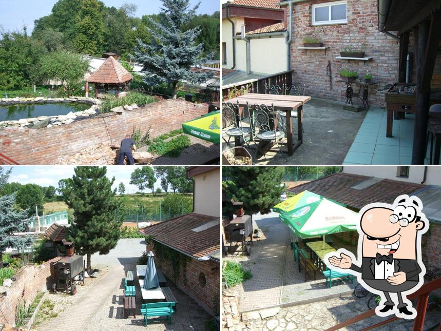 Restaurace pod terasou