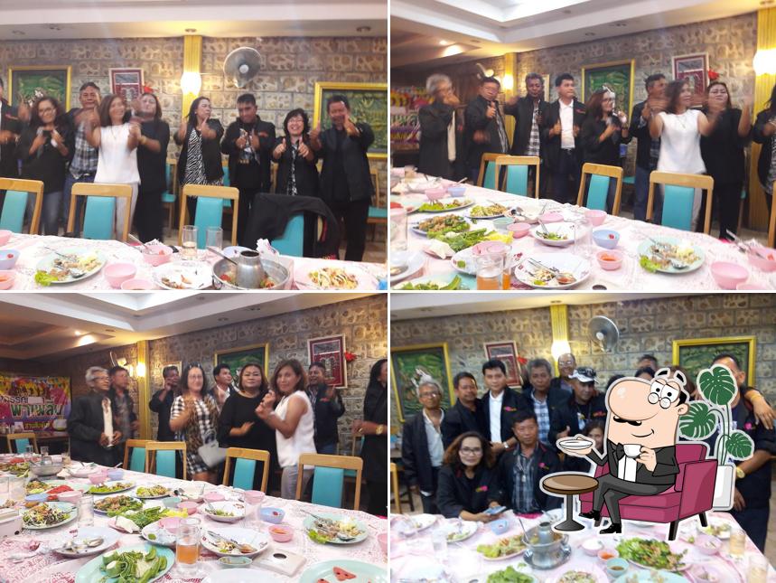 ร้านอาหารน้ำผึ้ง2