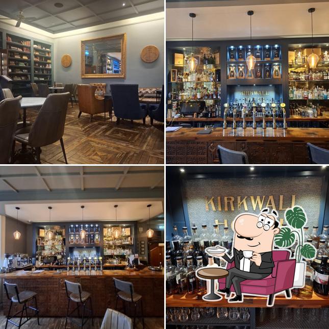 Highland Park Bar