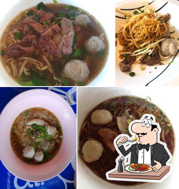 ก๋วยเตี๋ยวบ้านหม้อ