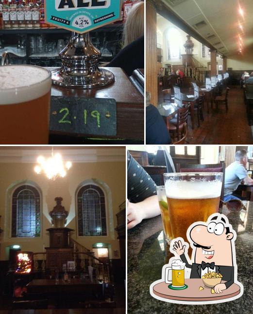 George's Meeting House - JD Wetherspoon