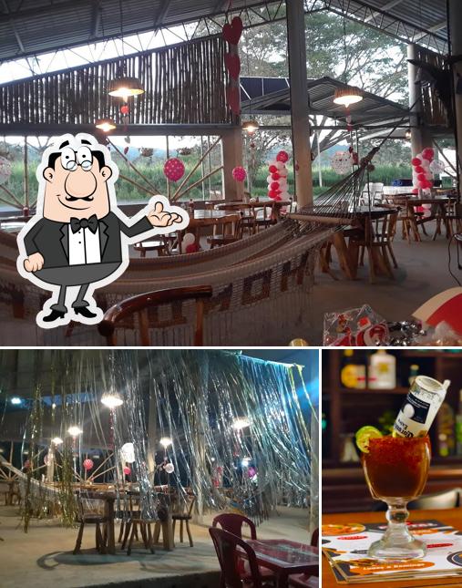 Valentinitas Bar & Grill