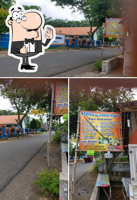 WARTEG ISHAKA & FAMILY