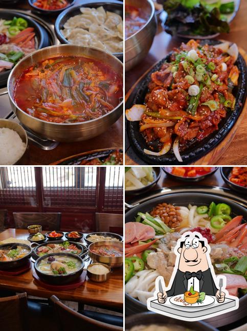 Gaya Son Kalguksu 가야 손 칼국수