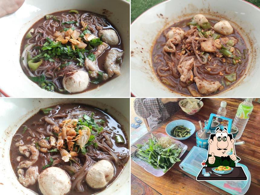 ร้านก๋วยเตี๋ยวเรือซิ่ง หนองปลิง