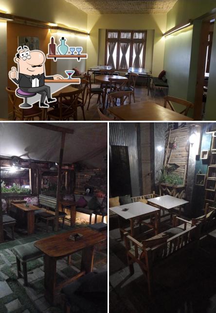 Banan Cafe Restaurant