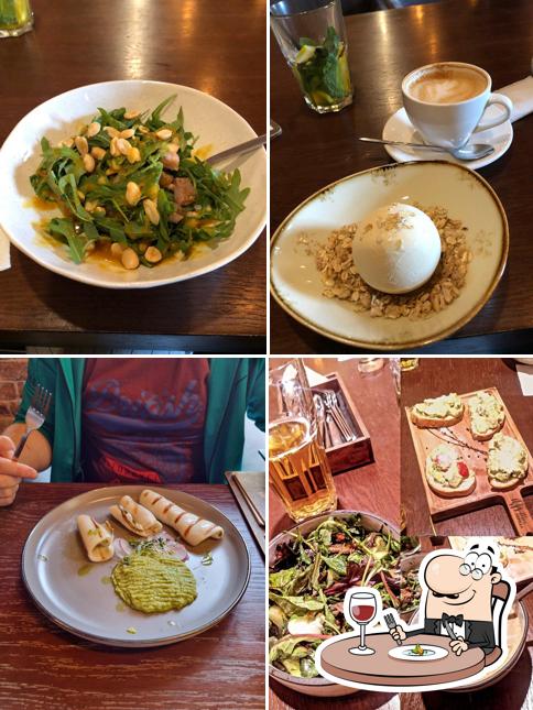 Еда в "Цехе"