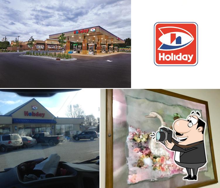 Holiday Stationstores