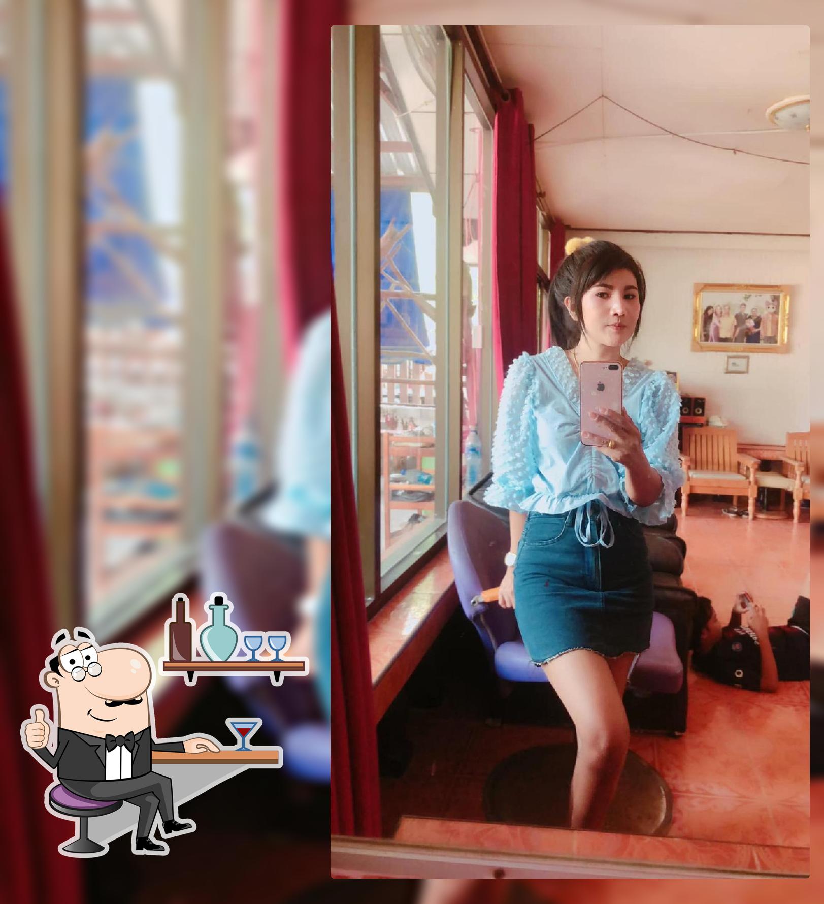 คุณนัทผัดไท&ก๋วยเตี๋ยวคุณหน่อย