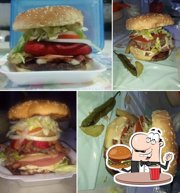 Los Compadres Tacos y Hamburguesas al Carbón