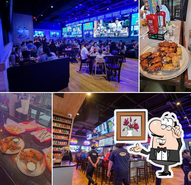 Pluckers Wing Bar